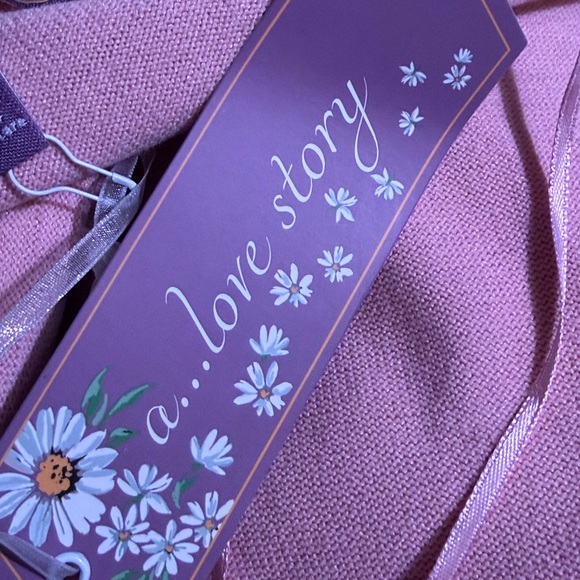 Elegant Pink Cardigan with Sequin Detail - Picture 5 of 7